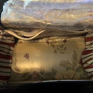 Brighten crocodile leather nylon weekender cosmetic travel bag